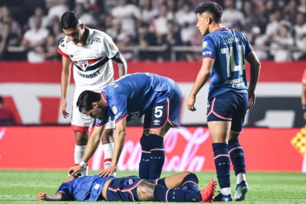 Tragedy Strikes as Nacional Defender Juan Izquierdo Passes Away After On-Field Collapse