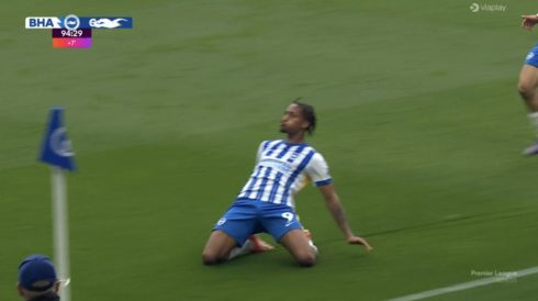 "João Pedro Strikes Late as Brighton Stuns Manchester United with 2-1 Victory"