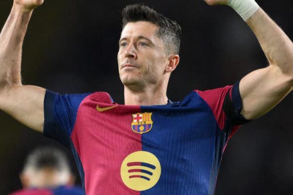 Lewandowski Shines as Barcelona Thrashes Sevilla to Extend La Liga Lead