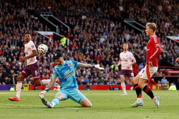 Manchester United End Winless Streak with Crucial Victory Over Brentford