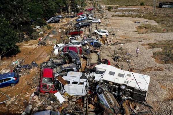 La Liga Managers Voice Discontent Over Decision to Play After Deadly Floods