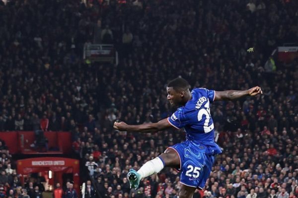 Manchester United held to 1-1 draw by Chelsea through caicedo stunner as Van Nistelrooy remains unbeaten as interim manager