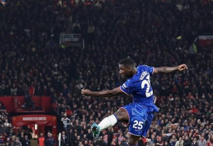 Manchester United held to 1-1 draw by Chelsea through caicedo stunner as Van Nistelrooy remains unbeaten as interim manager