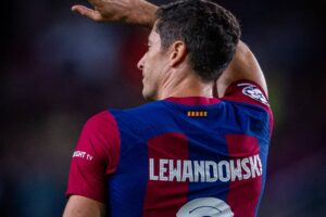 Robert Lewandowski Joins Elite 100-Goal Club in the Champions League