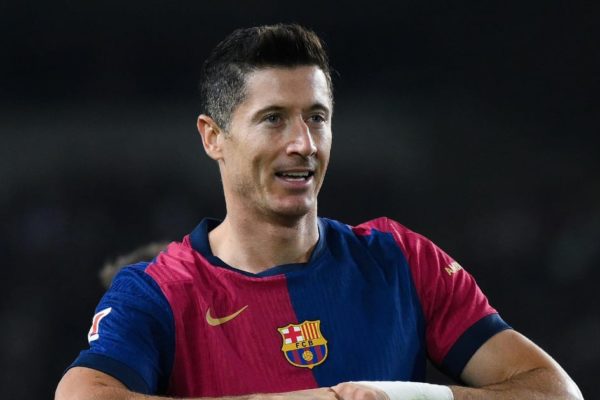 Robert Lewandowski's Scoring Prowess Propels Barcelona to Champions League Victory