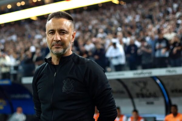 Wolves in Advanced Talks to Appoint Vitor Pereira as New Manager Amidst Turbulent Season