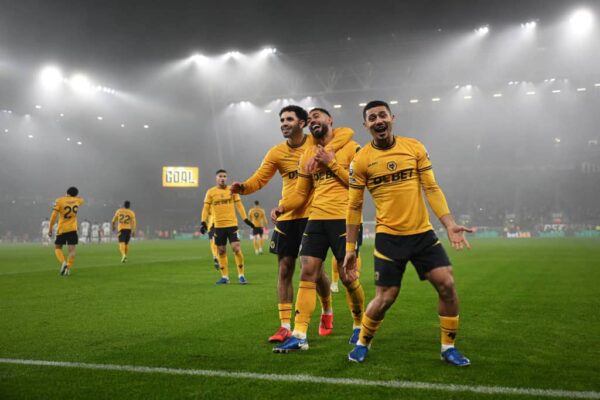 Wolves Stun Manchester United in 2-0 Victory at Molineux