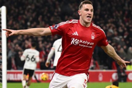 Chris Wood Signs New Nottingham Forest Deal Until 2027