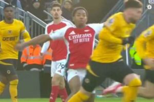 Ian Wright Slams 'Joke' Red Card Decision in Arsenal’s 1-0 Win Over Wolves