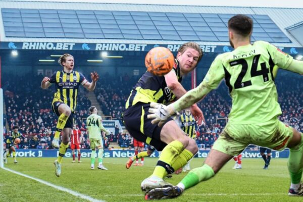 Manchester City Survive FA Cup Scare to Edge Leyton Orient 2-1