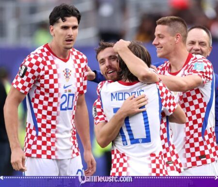 Croatia Edge Ghana 2-1 as Both Nations Reach World Cup Knockout Stage