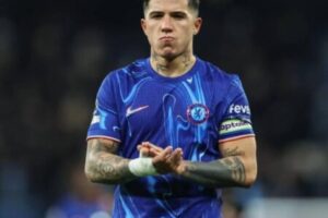 Real Madrid Ready to Test Chelsea's Resolve for Enzo
