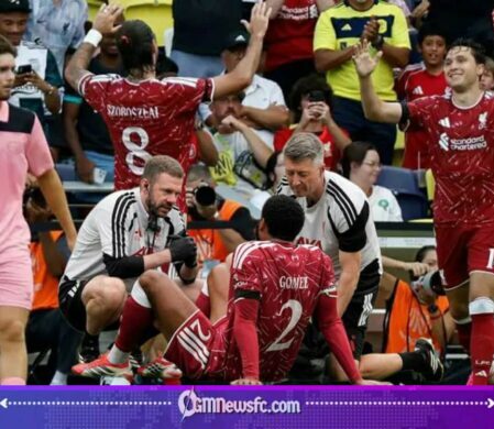 Victory with a Twist: Gomez Injury Steals the Spotlight from Iraola's Dream Liverpool Debut
