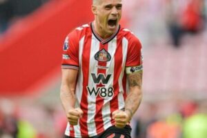 Granit Xhaka Set to Stay at Sunderland After Fresh Talks