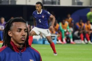 Tottenham Launches €65 Million Defensive Chase for Kounde as Barcelona Plays Transfer Hardball