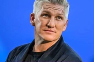 Schweinsteiger Names Manchester United as Champions League Contenders
