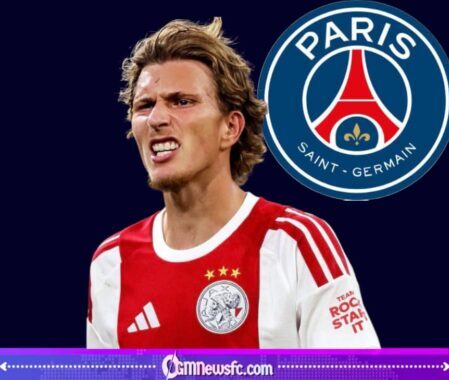 PSG: Mika Godts Says Yes, but Ajax Still Has the Final Word