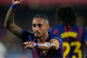Raphinha’s Agent Search Sparks Barcelona Contract Drama as Superstar’s Red-Hot Form Creates New Transfer Mystery