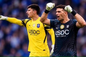Emiliano Martínez Undergoes Surgery After Serious Injury Against Everton